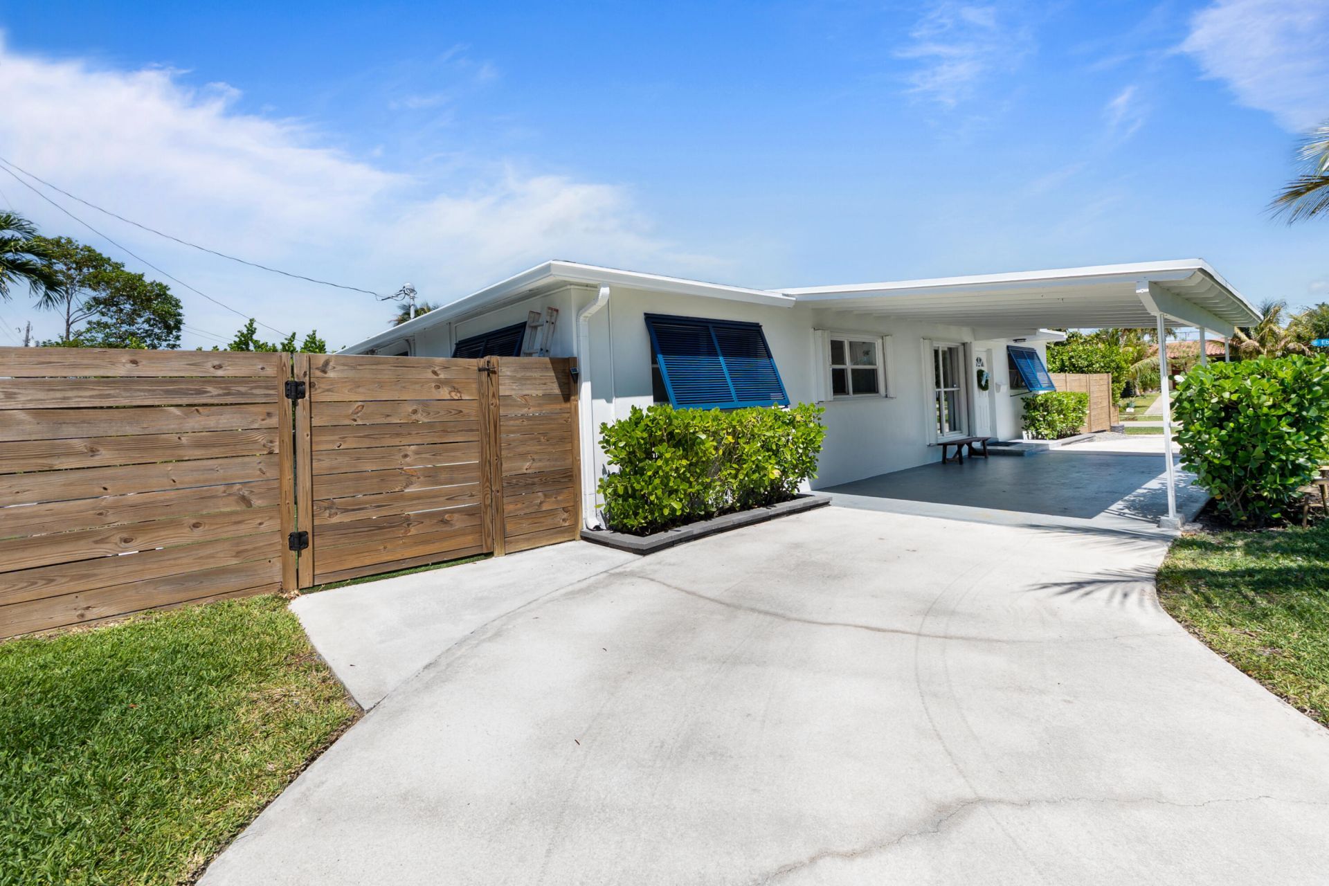 549 Fairwind Drive, North Palm Beach, FL 33408 Photo