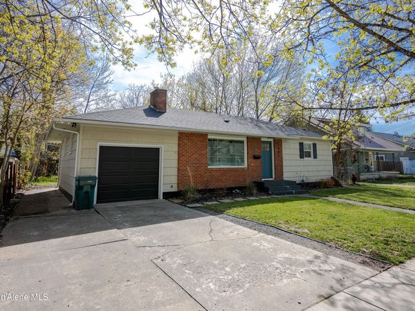 1004 N 7th ST , Coeur d'Alene, ID 83814