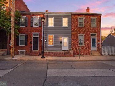 13 S 2ND STREET, COLUMBIA, PA 17512
