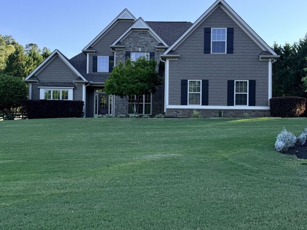 127 Sandisfield Drive, Sharpsburg, GA 30277