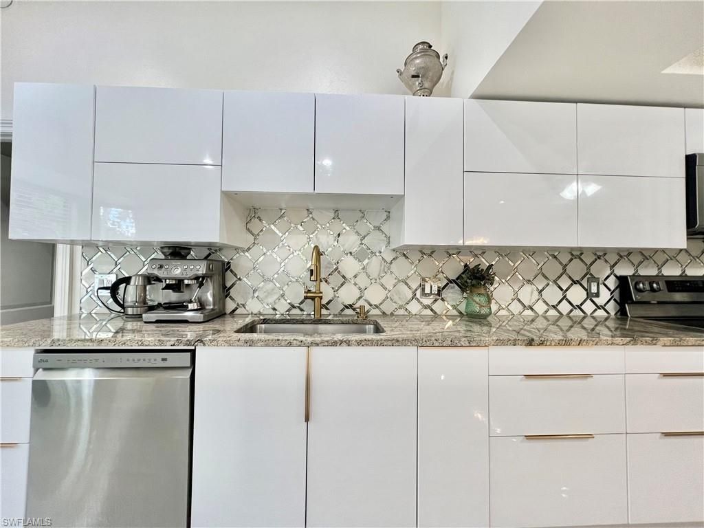 2499 River Reach Dr, Naples, FL 34104 Photo