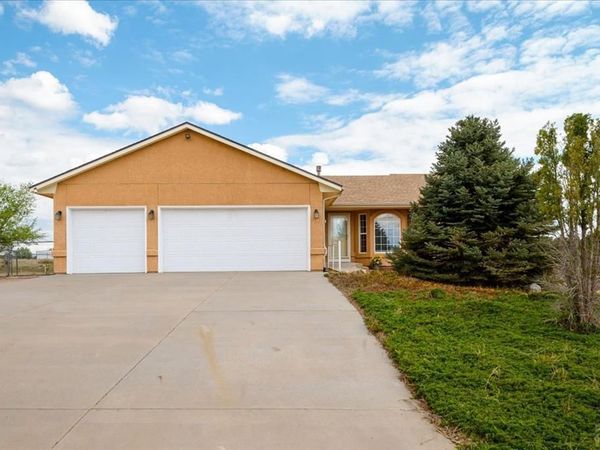 464 W Ventura Dr, Pueblo West, CO 81007