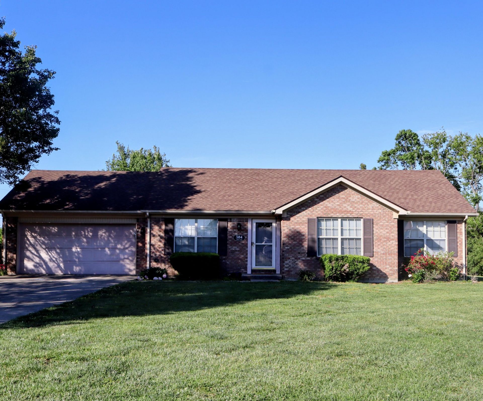 584 Ashley Court, Berea, KY 40403 Main Photo