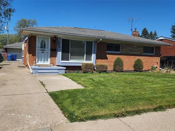 25543 LORETTA Avenue, Warren, MI 48091
