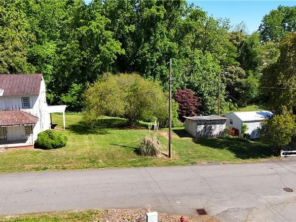 302 & 304 W Woltz Street , Dobson, NC 27017