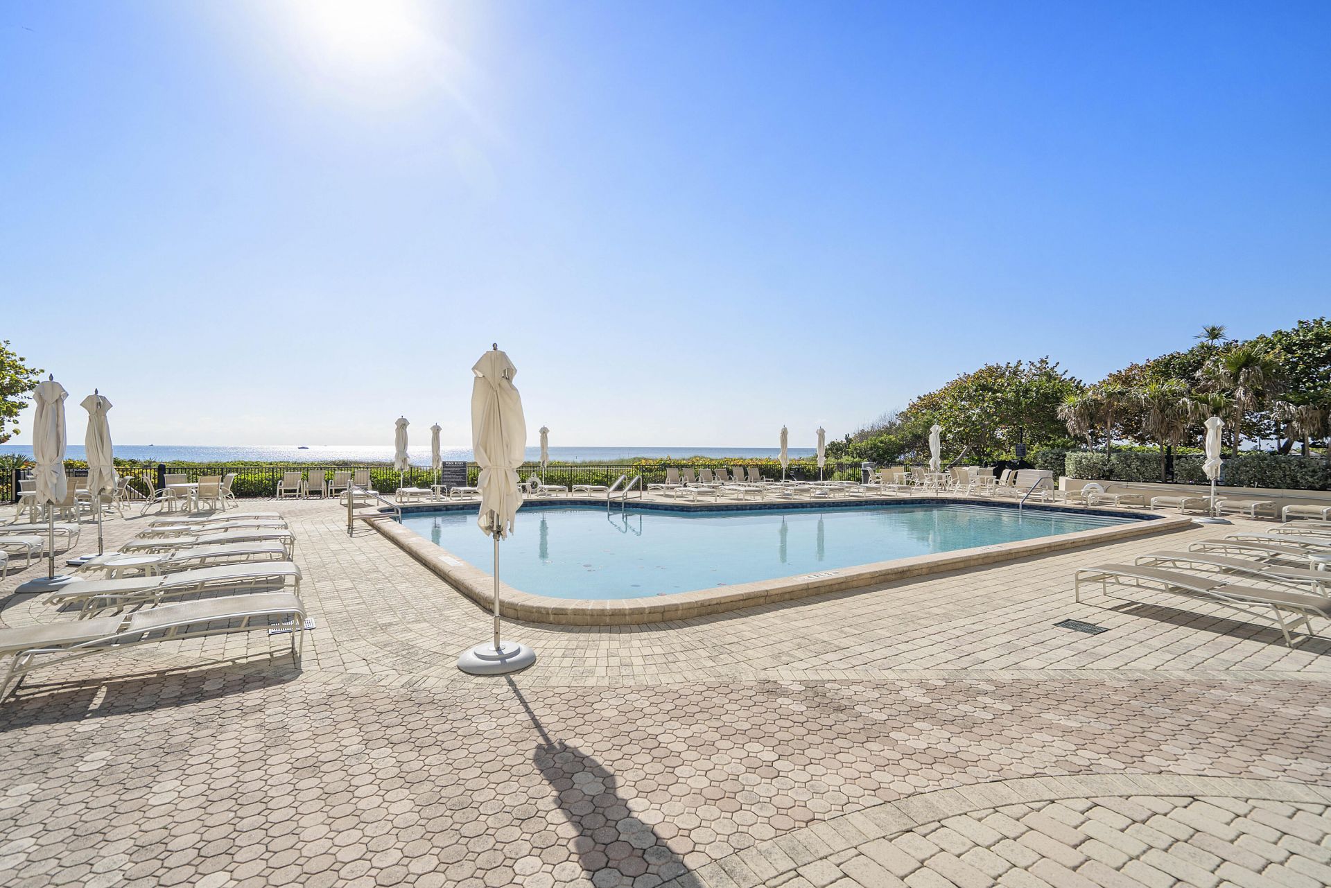 1900 S Ocean Boulevard, Unit 1e, Lauderdale by the Sea, FL 33062 Photo