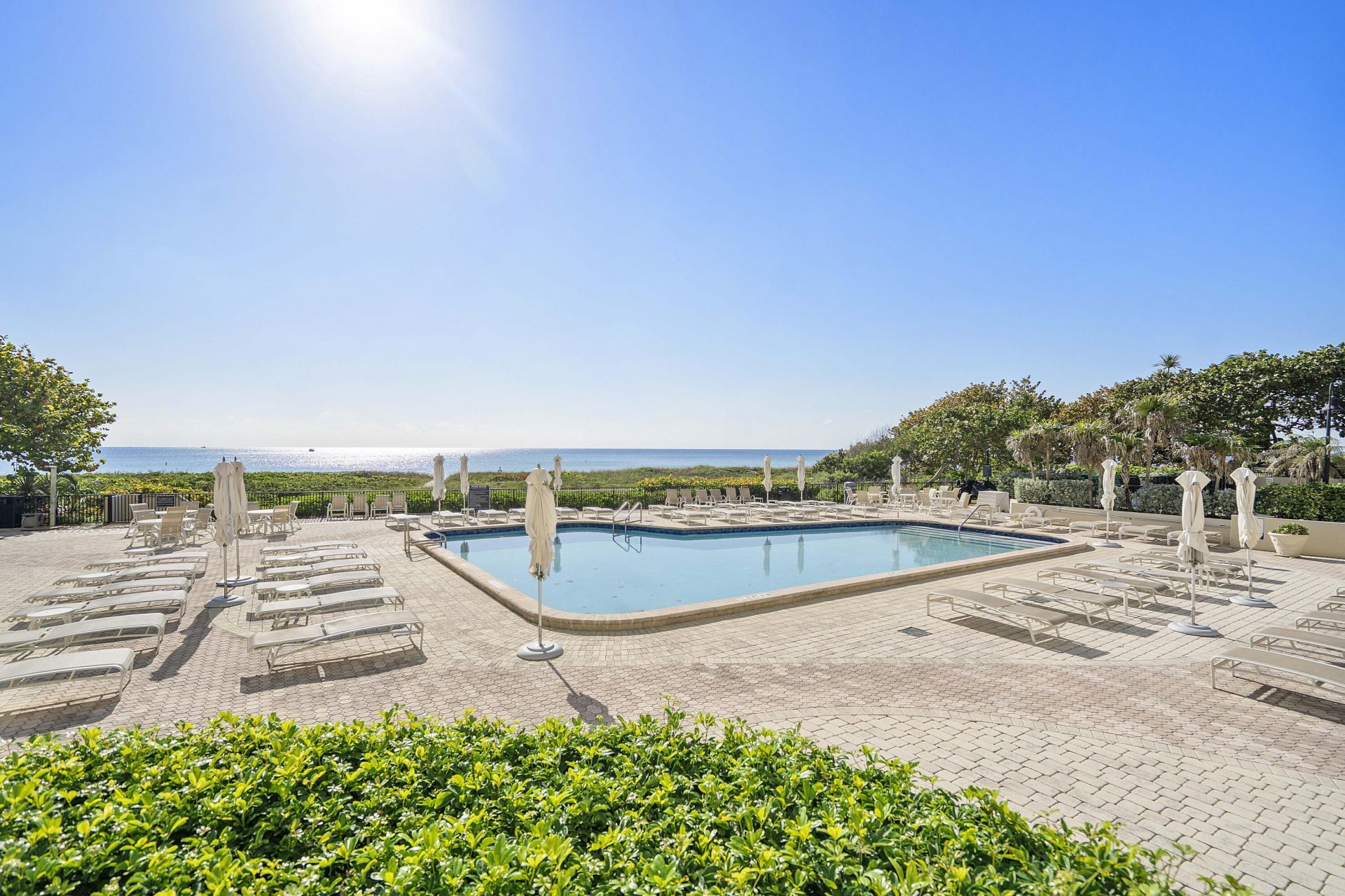 1900 S Ocean Boulevard, Unit 1e, Lauderdale by the Sea, FL 33062 Photo