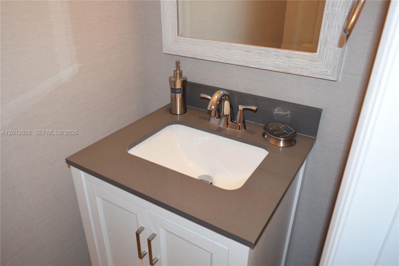 3384 W 100th Ter, Unit 3384, Hialeah, FL 33018 Photo
