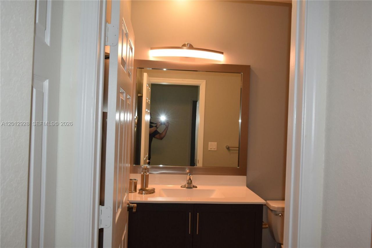 3384 W 100th Ter, Unit 3384, Hialeah, FL 33018 Photo