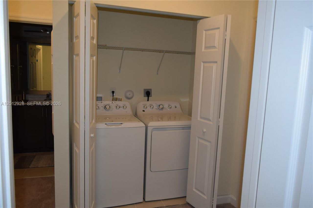 3384 W 100th Ter, Unit 3384, Hialeah, FL 33018 Photo