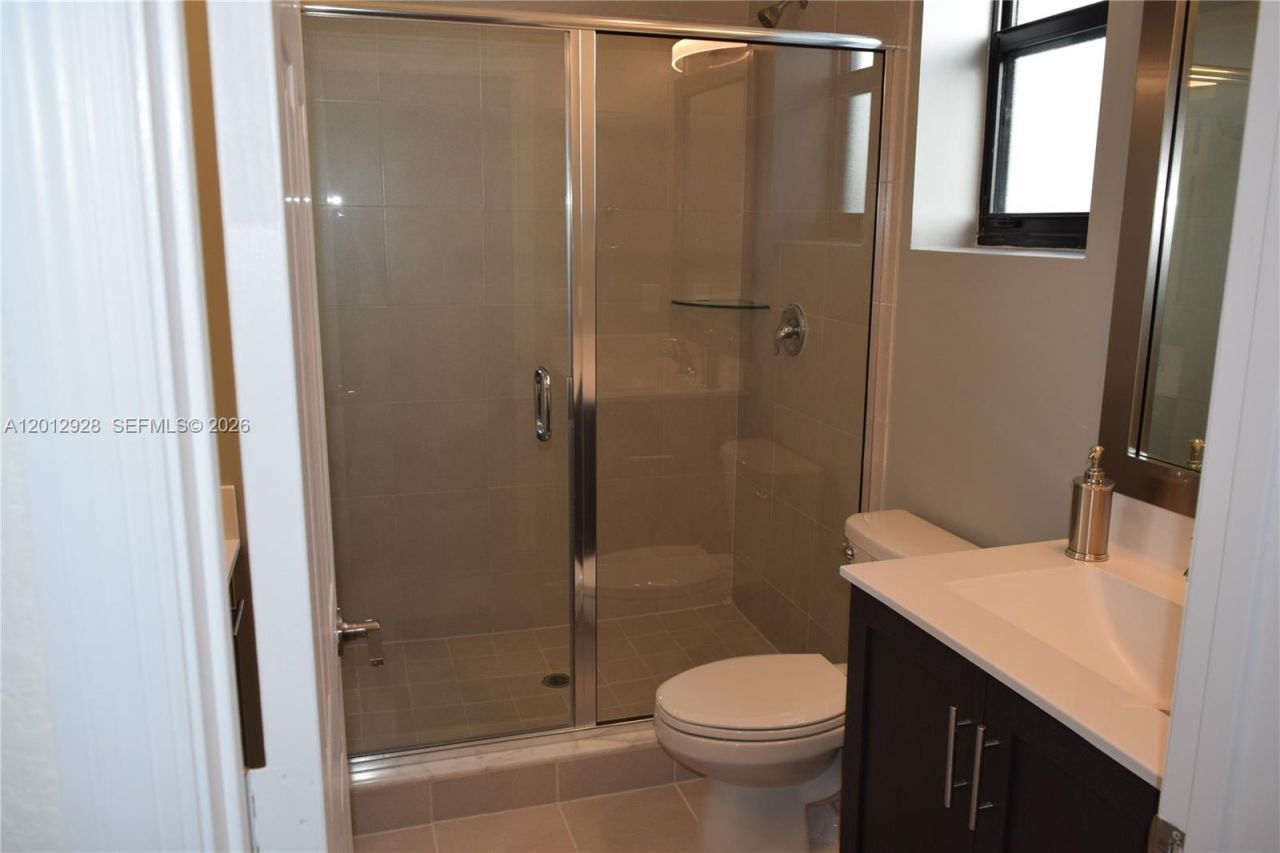 3384 W 100th Ter, Unit 3384, Hialeah, FL 33018 Photo