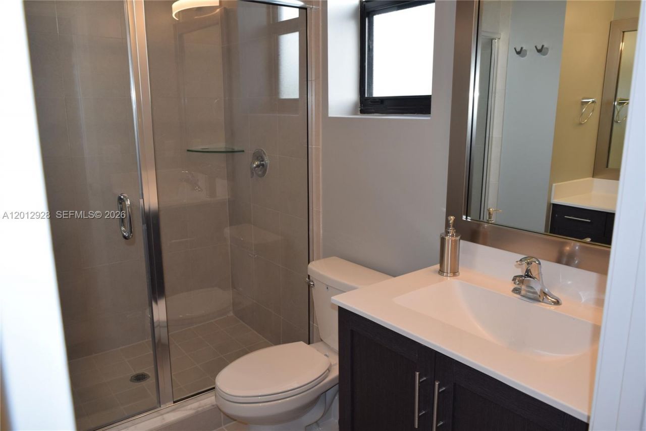 3384 W 100th Ter, Unit 3384, Hialeah, FL 33018 Photo