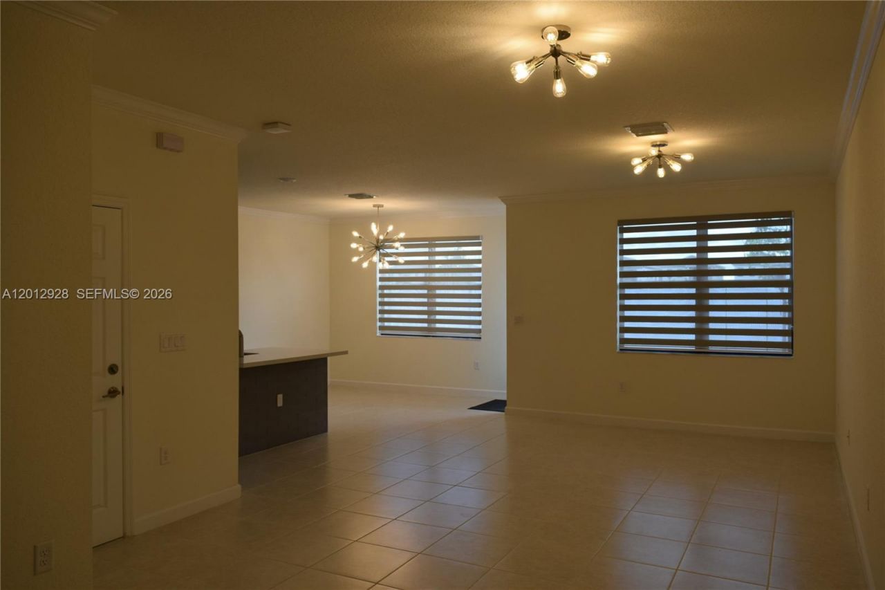 3384 W 100th Ter, Unit 3384, Hialeah, FL 33018 Photo