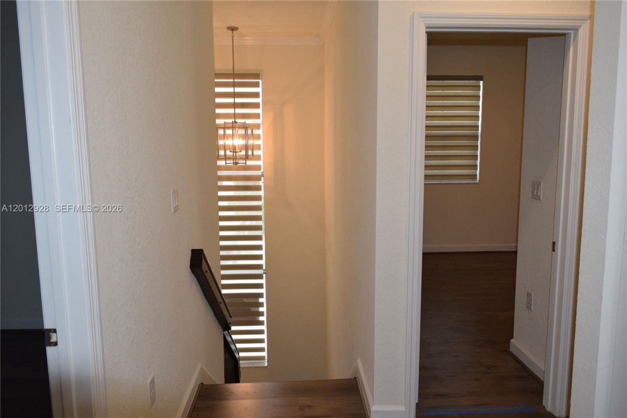3384 W 100th Ter, Unit 3384, Hialeah, FL 33018 Photo