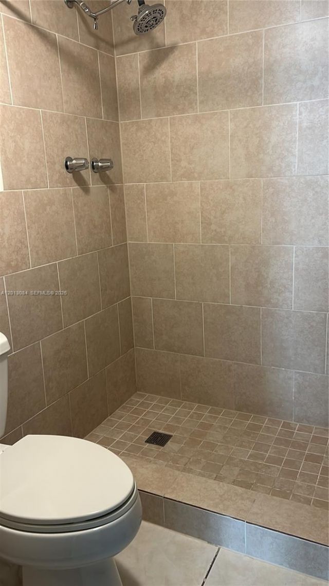 2016 Bay Dr, Unit 407, Miami Beach, FL 33141 Photo