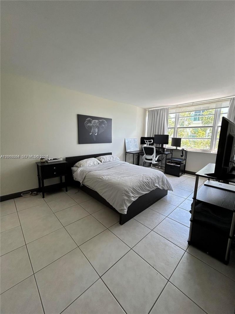 2016 Bay Dr, Unit 407, Miami Beach, FL 33141 Photo