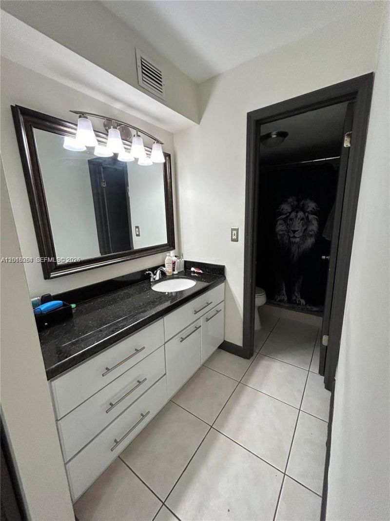 2016 Bay Dr, Unit 407, Miami Beach, FL 33141 Photo