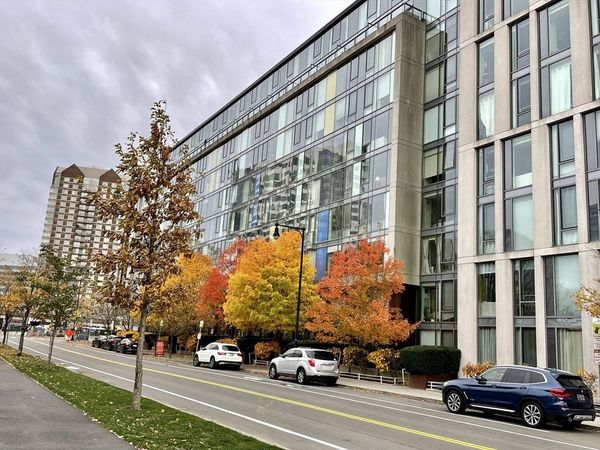 2 Earhart St, Unit 512, Cambridge, MA 02141