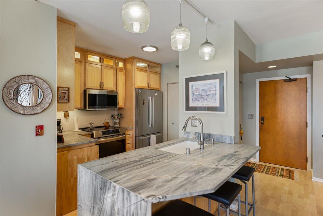 401 S 1st Street, Unit 1823, Minneapolis, MN 55401 Main Photo