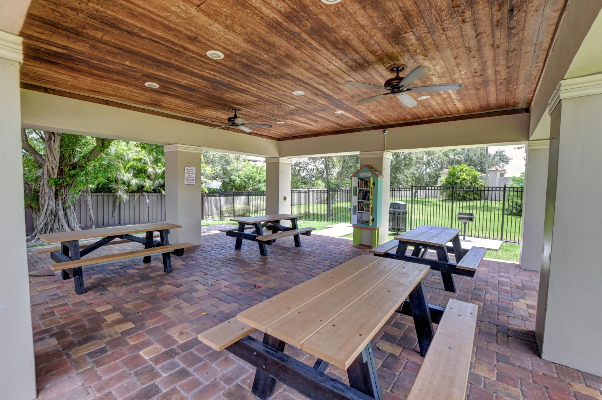 10253 N Serene Meadow Dr Drive N, Boca Raton, FL 33428 Photo