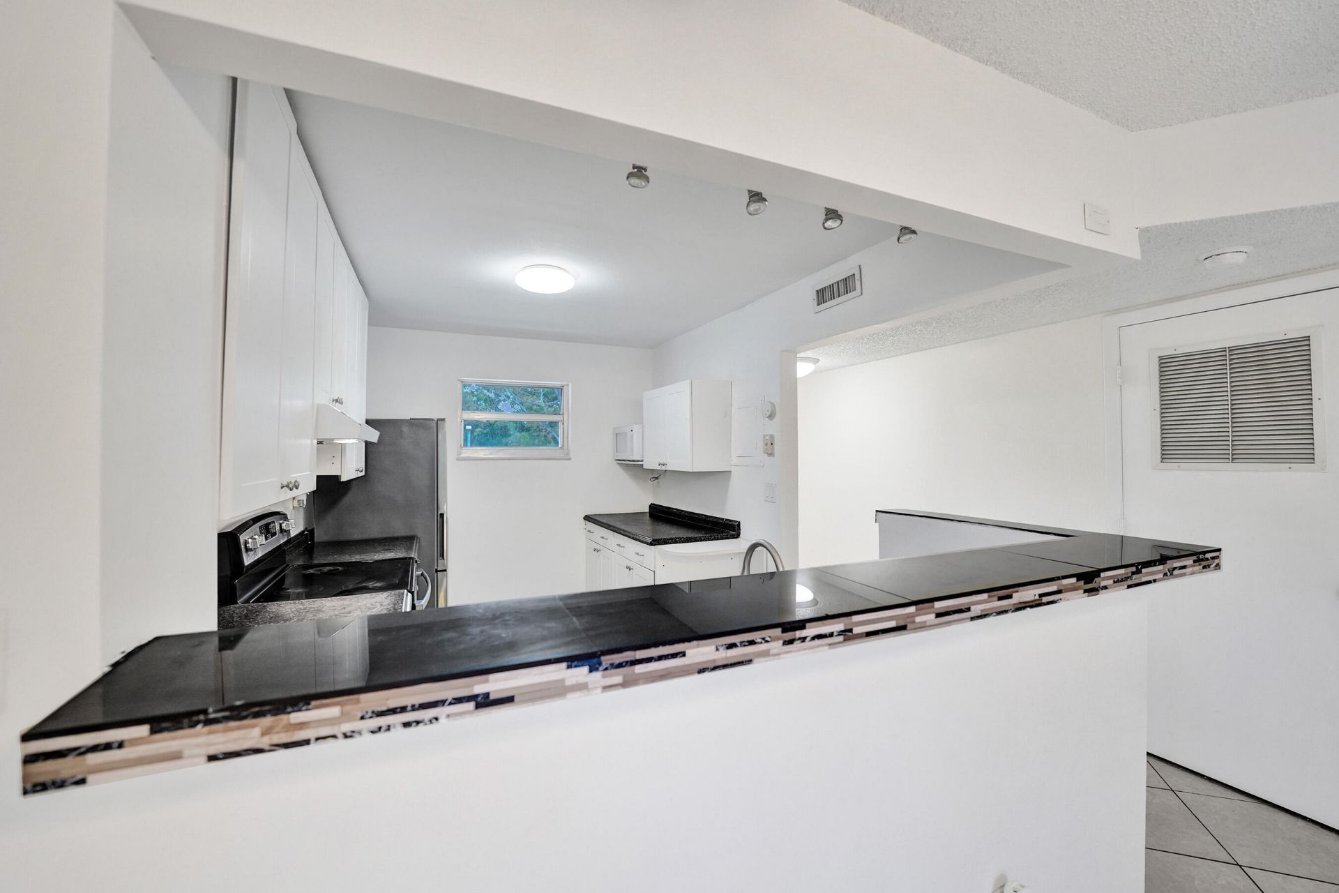 1100 NW 87th Avenue, Unit 208, Coral Springs, FL 33071 Photo