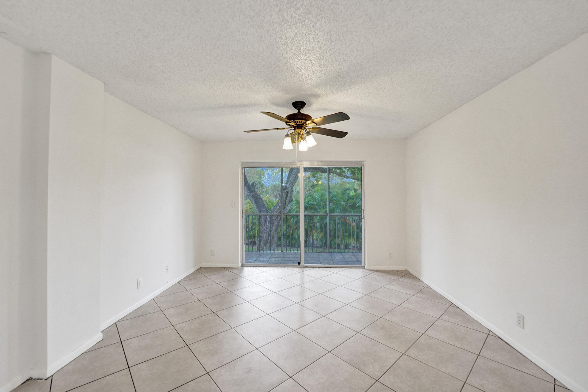 1100 NW 87th Avenue, Unit 208, Coral Springs, FL 33071 Photo