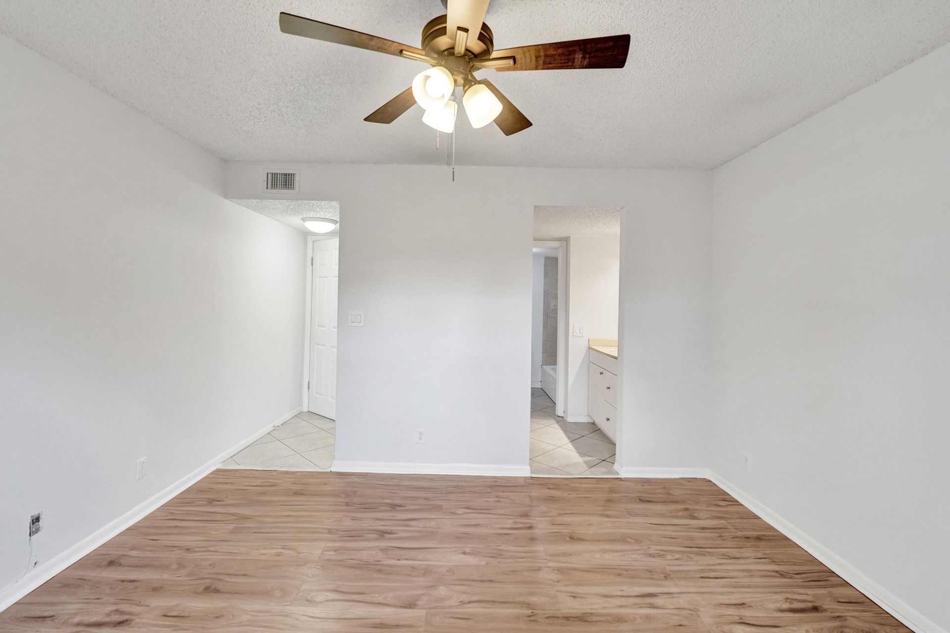 1100 NW 87th Avenue, Unit 208, Coral Springs, FL 33071 Photo