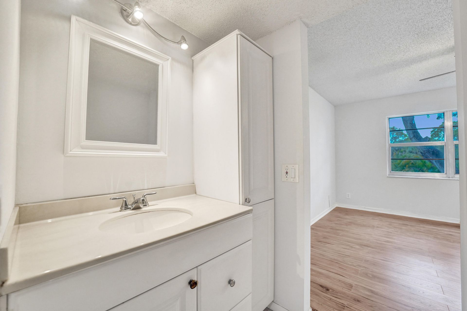1100 NW 87th Avenue, Unit 208, Coral Springs, FL 33071 Photo