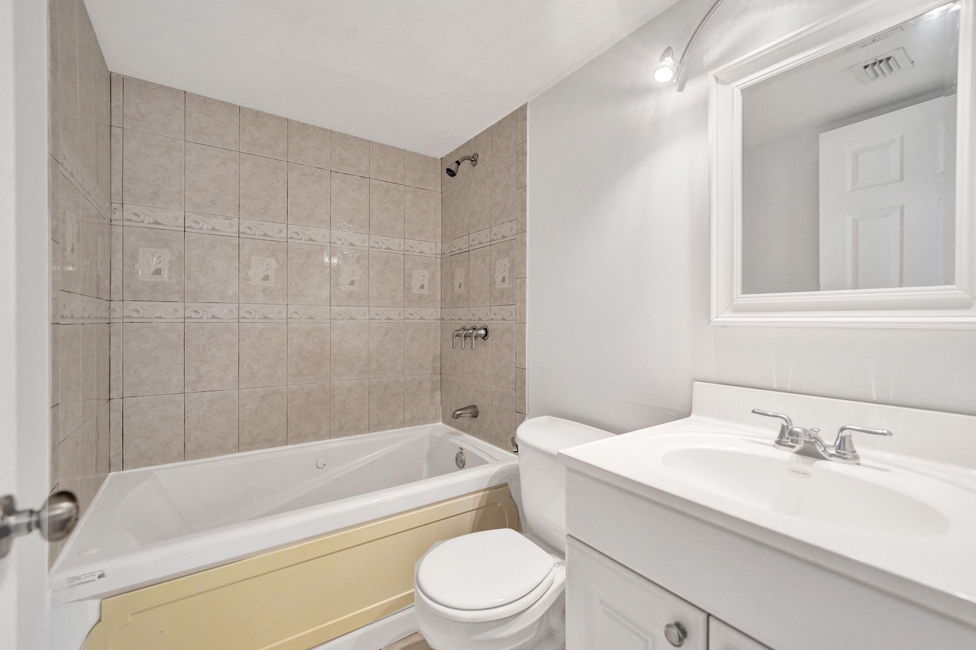 1100 NW 87th Avenue, Unit 208, Coral Springs, FL 33071 Photo