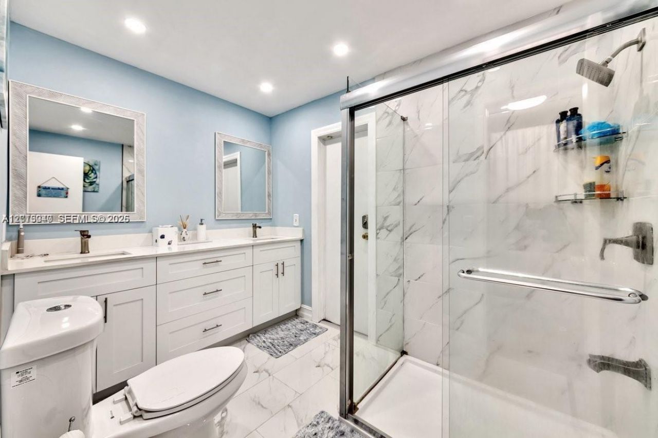 8830 NW 3rd St, Pembroke Pines, FL 33024 Photo