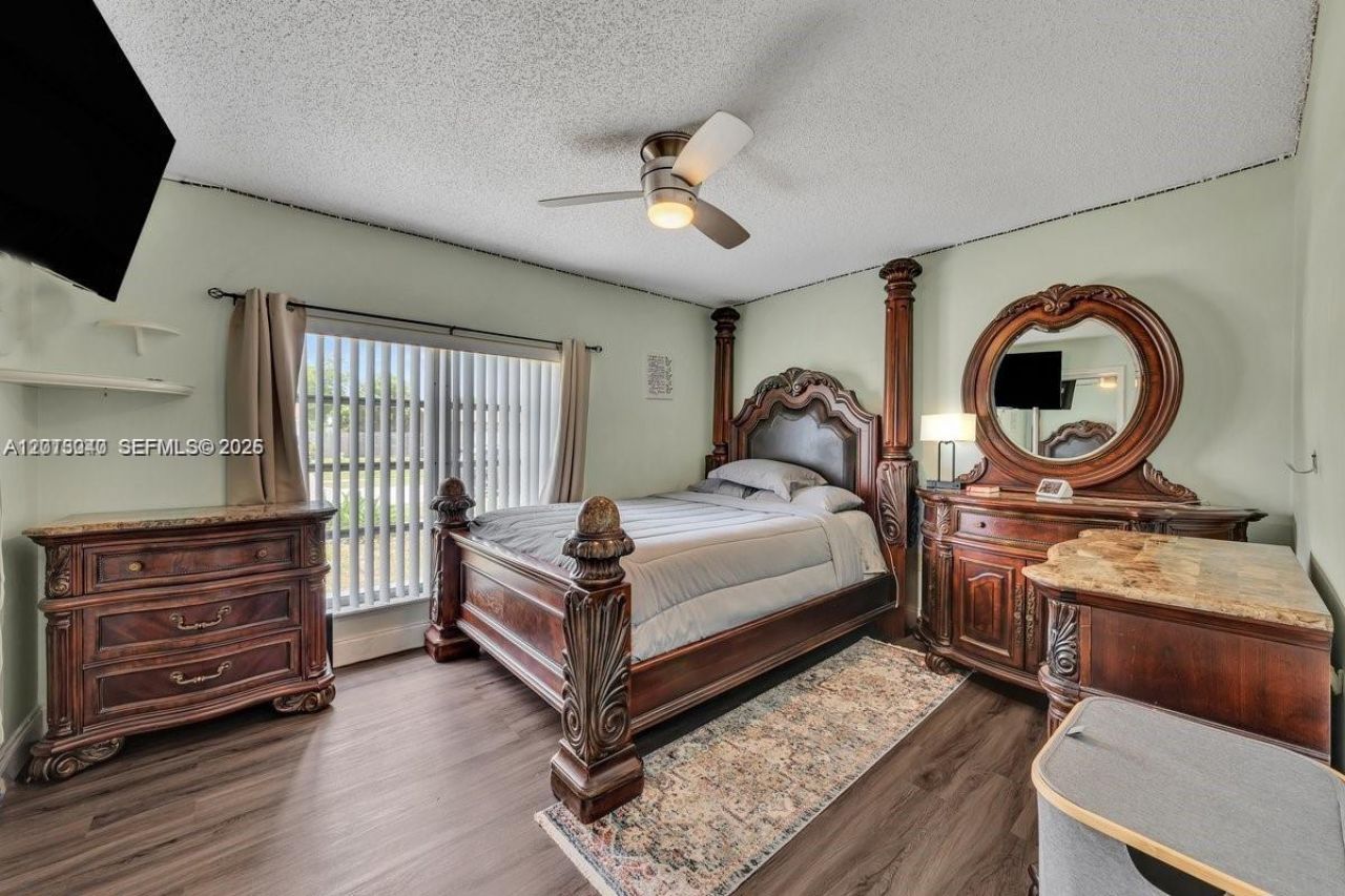 8830 NW 3rd St, Pembroke Pines, FL 33024 Photo