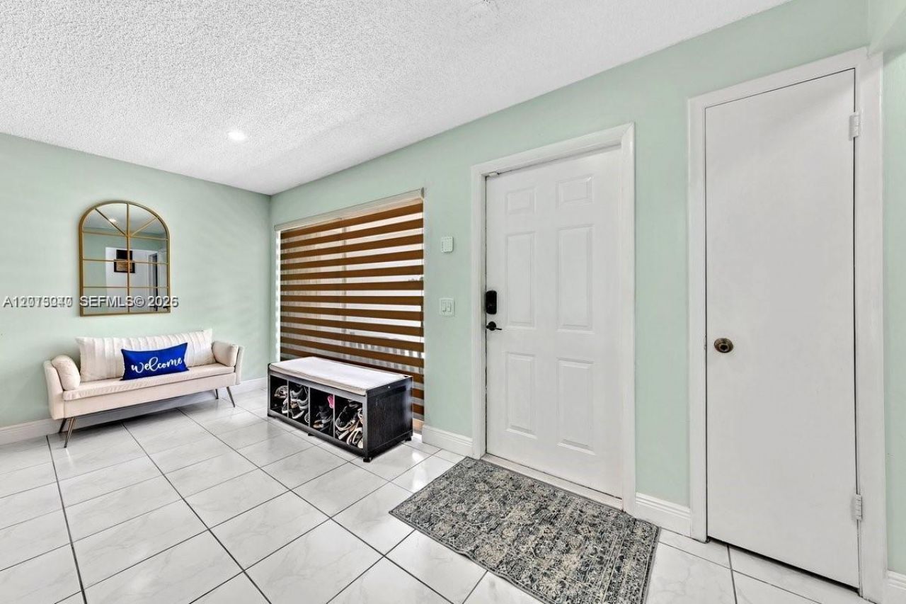 8830 NW 3rd St, Pembroke Pines, FL 33024 Photo