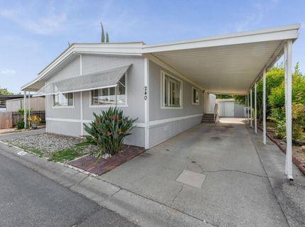 240 California Loop, Sacramento, CA 95823 Photo