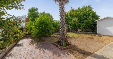240 California Loop, Sacramento, CA 95823 Photo