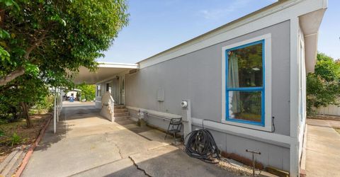 240 California Loop, Sacramento, CA 95823 Photo