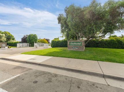 240 California Loop, Sacramento, CA 95823 Photo
