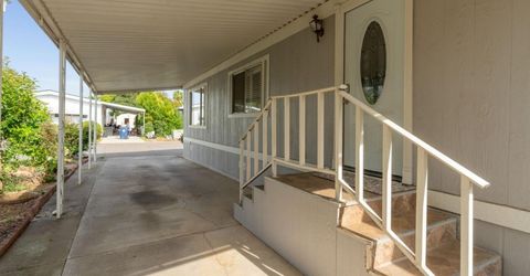 240 California Loop, Sacramento, CA 95823 Photo