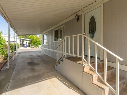 240 California Loop, Sacramento, CA 95823 Photo