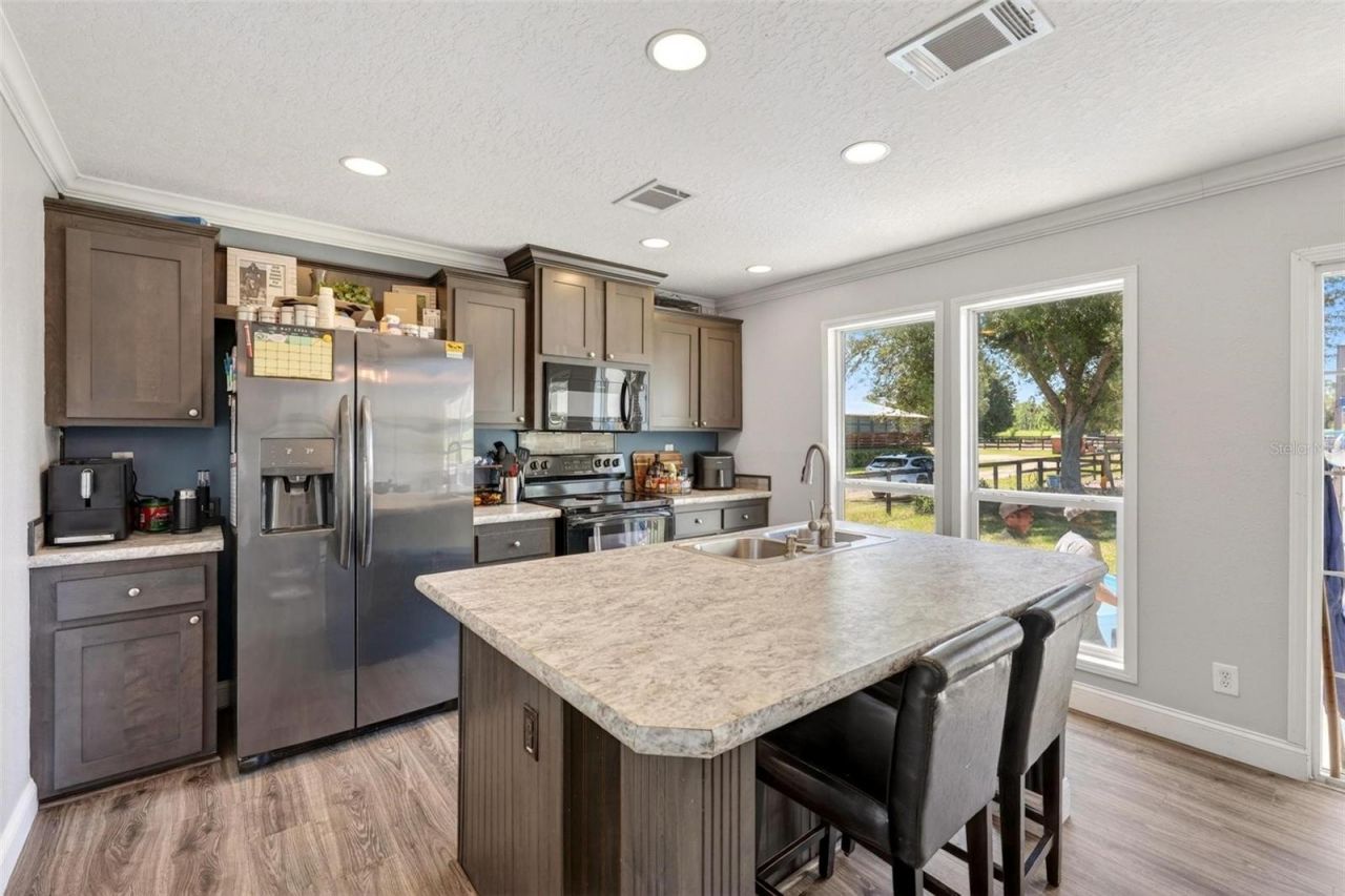 18350 SE 42nd Place, Morriston, FL 32668 Photo