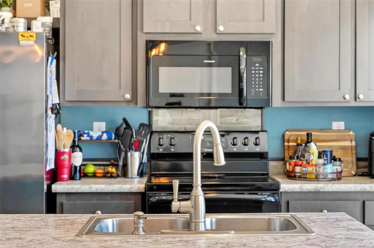 18350 SE 42nd Place, Morriston, FL 32668 Photo