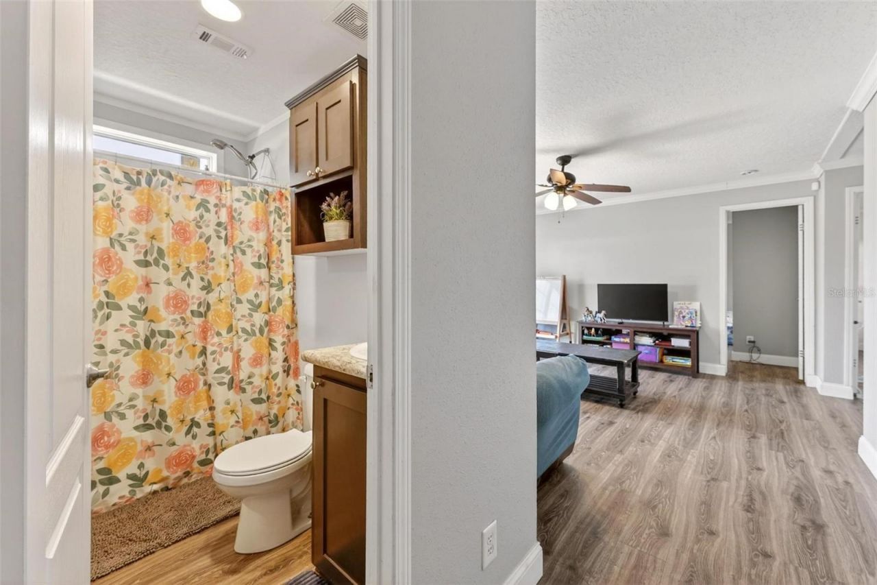 18350 SE 42nd Place, Morriston, FL 32668 Photo
