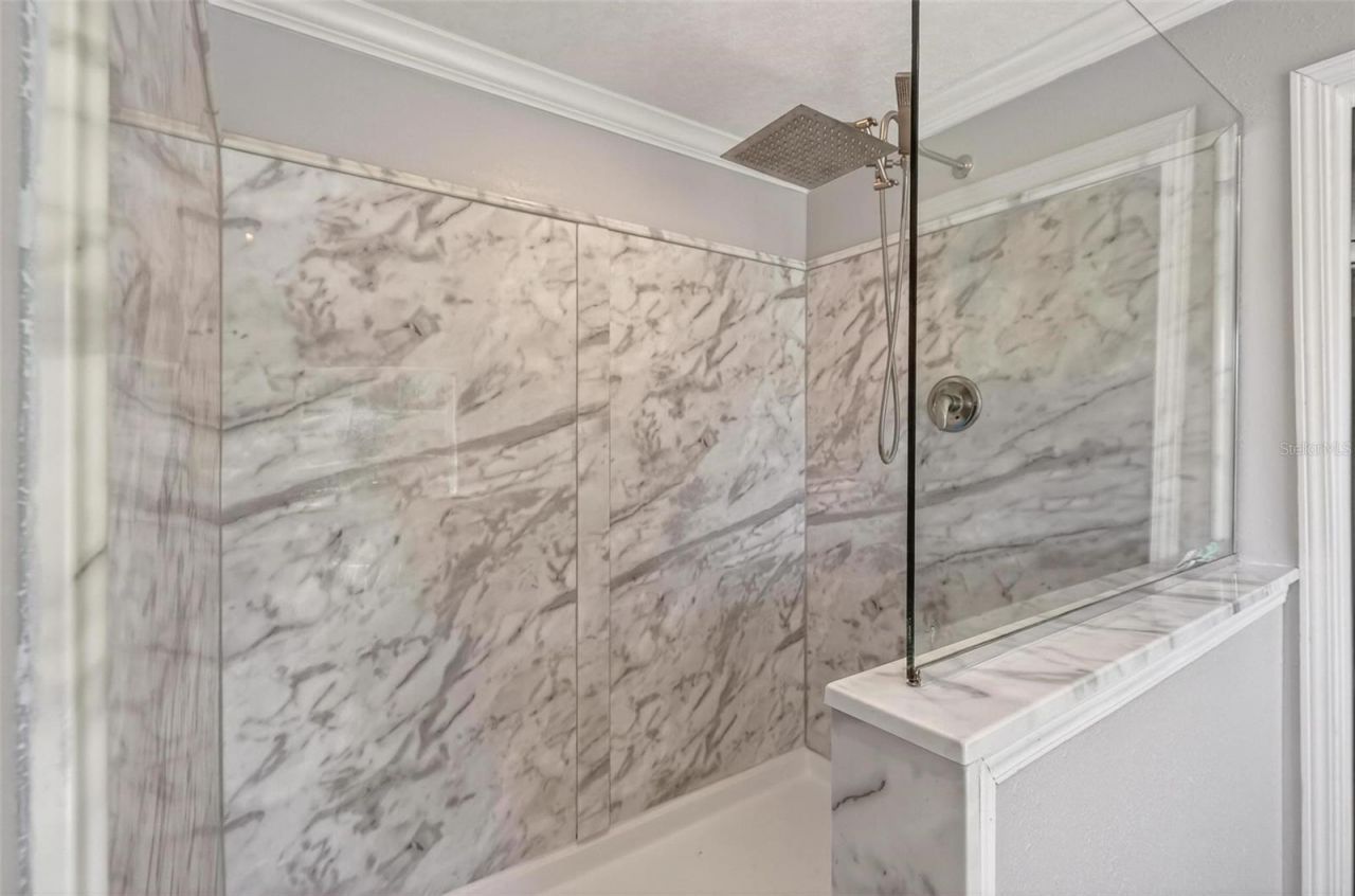 18350 SE 42nd Place, Morriston, FL 32668 Photo