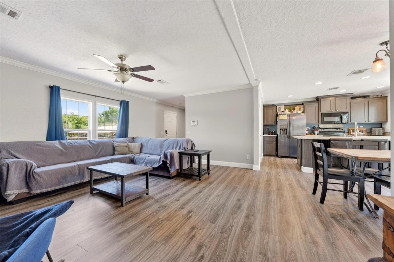 18350 SE 42nd Place, Morriston, FL 32668 Photo