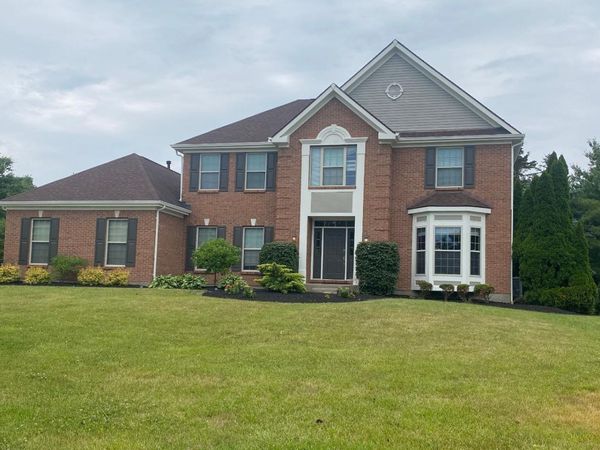 6907 Keeneland Way, Mason, OH 45040