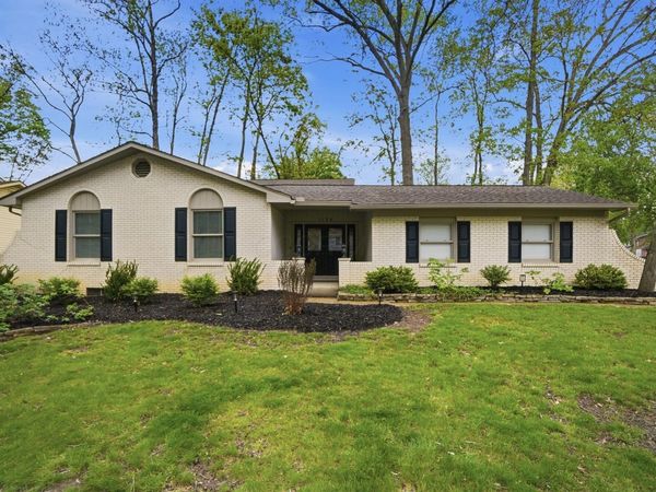 1120 E College Avenue , Westerville, OH 43081