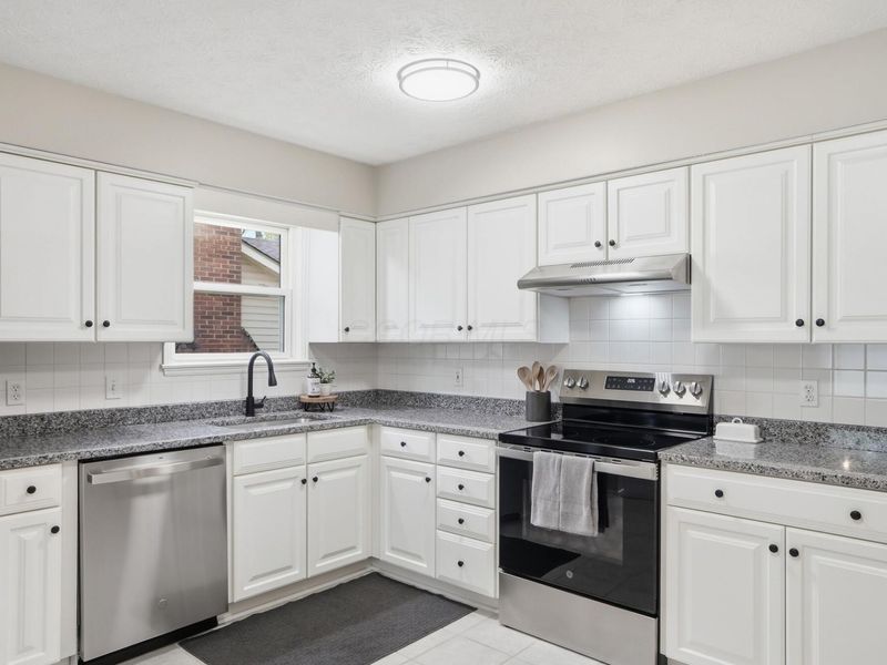 1120 E College Avenue, Westerville, OH 43081 Photo 22