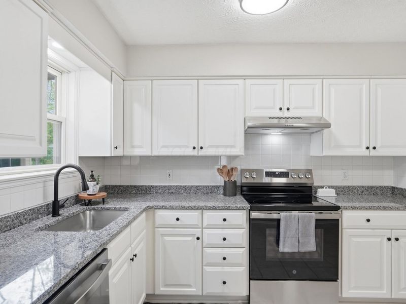 1120 E College Avenue, Westerville, OH 43081 Photo 23