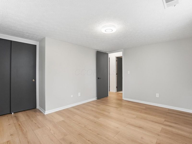 1120 E College Avenue, Westerville, OH 43081 Photo 38