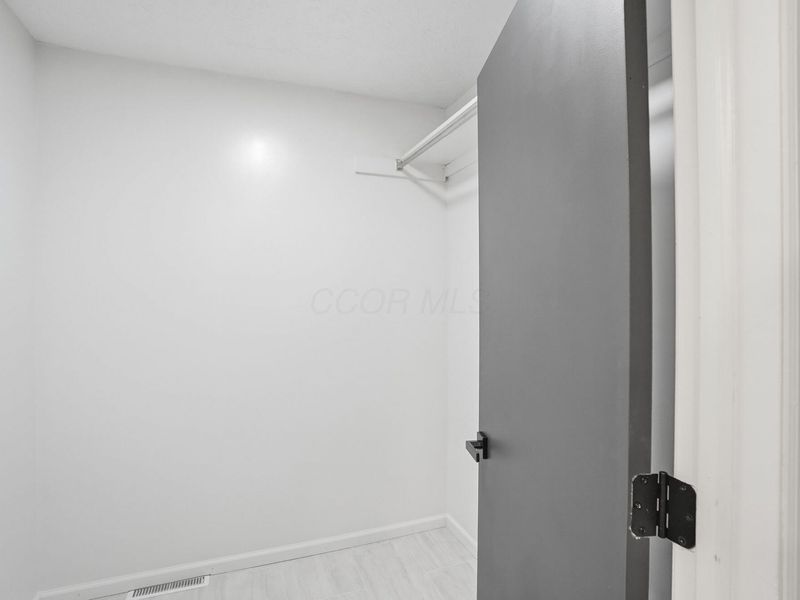 1120 E College Avenue, Westerville, OH 43081 Photo 55