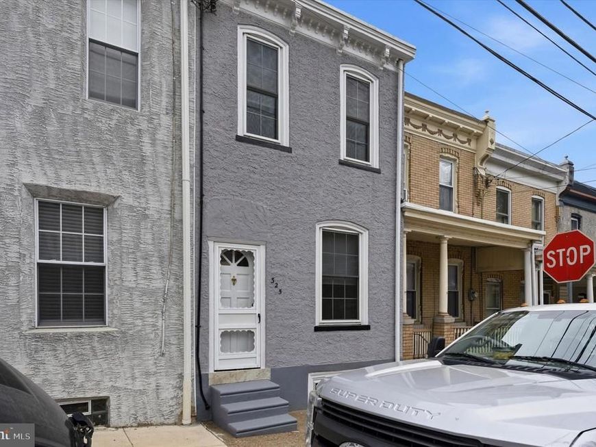 325 Leverington Avenue, Philadelphia, PA 19128 Main Photo